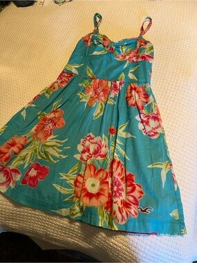 Hollister Blue Hawaiian Floral Adjustable Strap Sundress